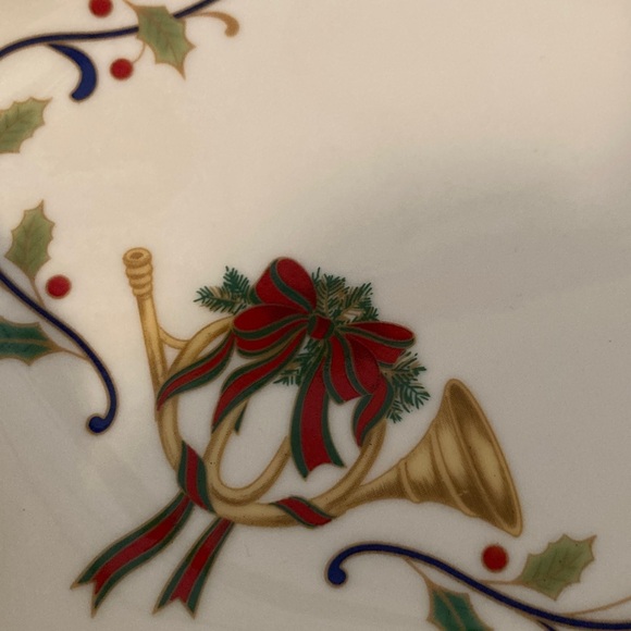 Mikasa Cream Porcelain Tree Dish - Picture 4 of 9